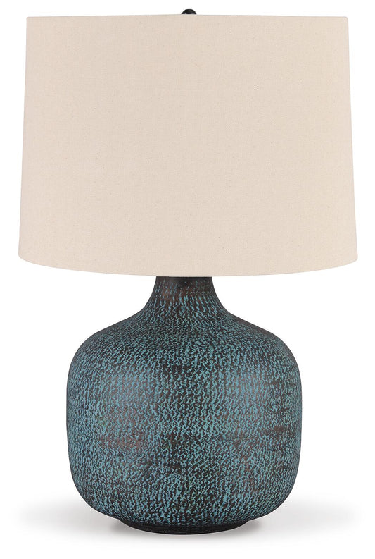 Malthace Metal Table Lamp (1/CN)