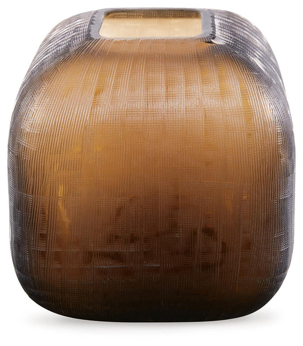 Capard Vase