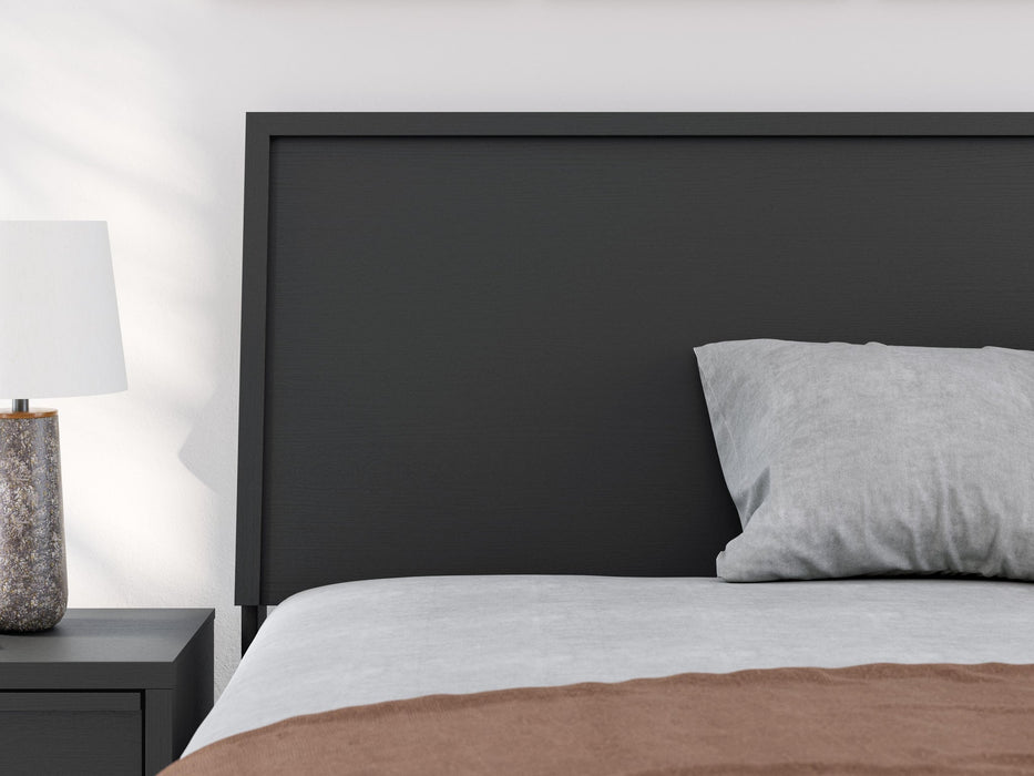 Danziar Full Panel Bed