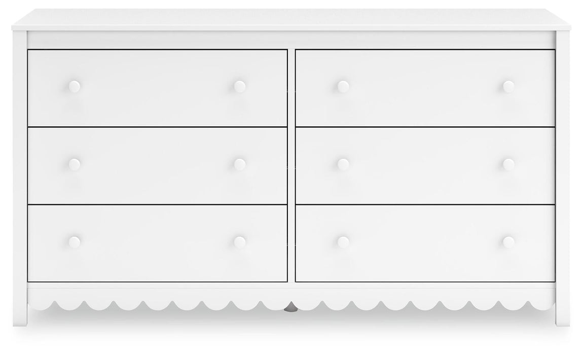 Hallityn Six Drawer Dresser