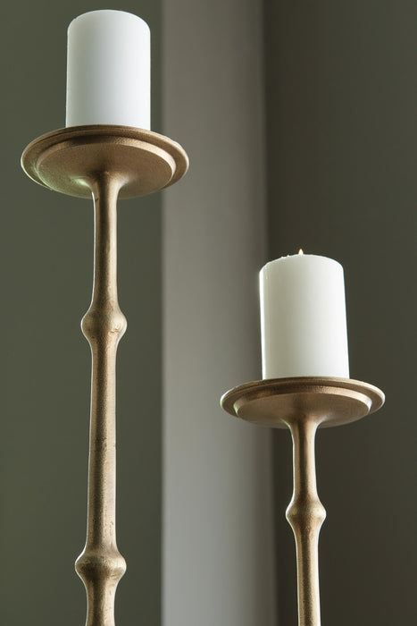 Larwick Candle Holder Set (2/CN)
