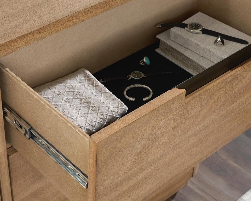 Pamaria Dresser
