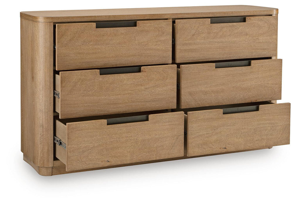 Pamaria Dresser