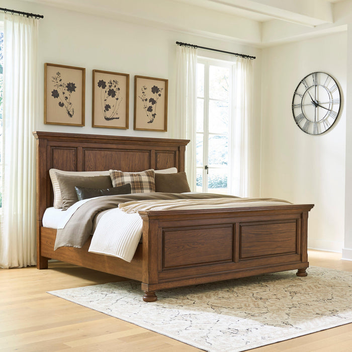 Zackaryn King Panel Bed