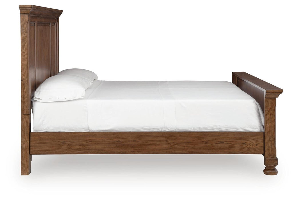 Zackaryn King Panel Bed