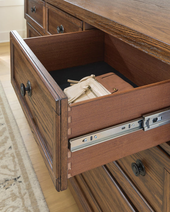Zackaryn Dresser and Mirror