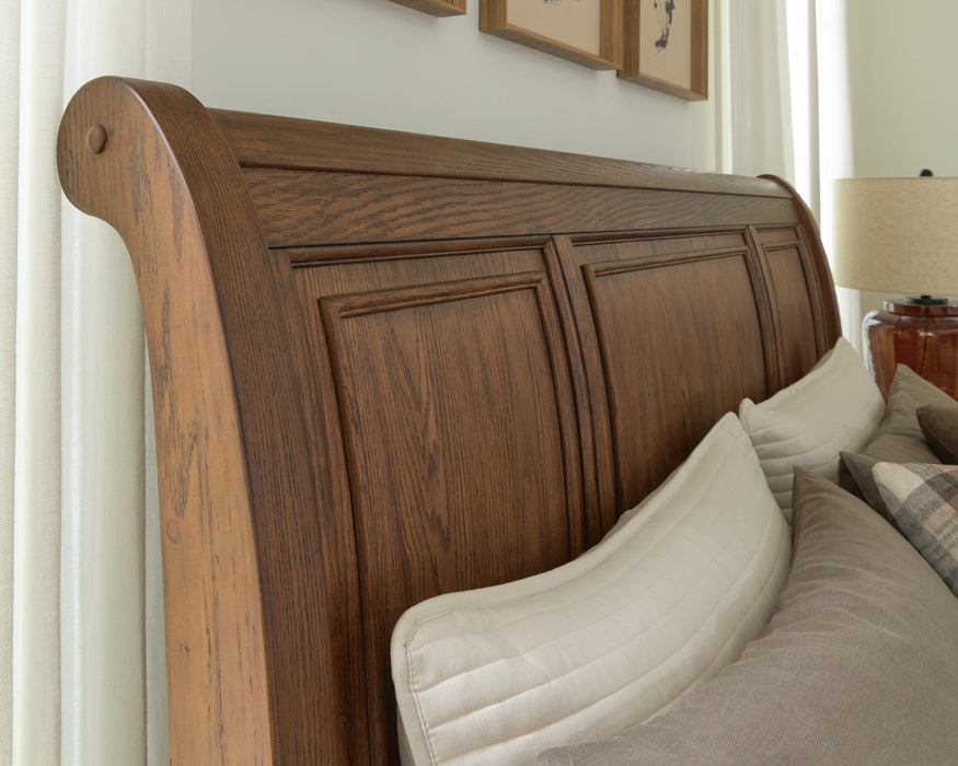 Zackaryn Queen Sleigh Bed